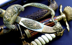 Зачем покупают военный антиквариат